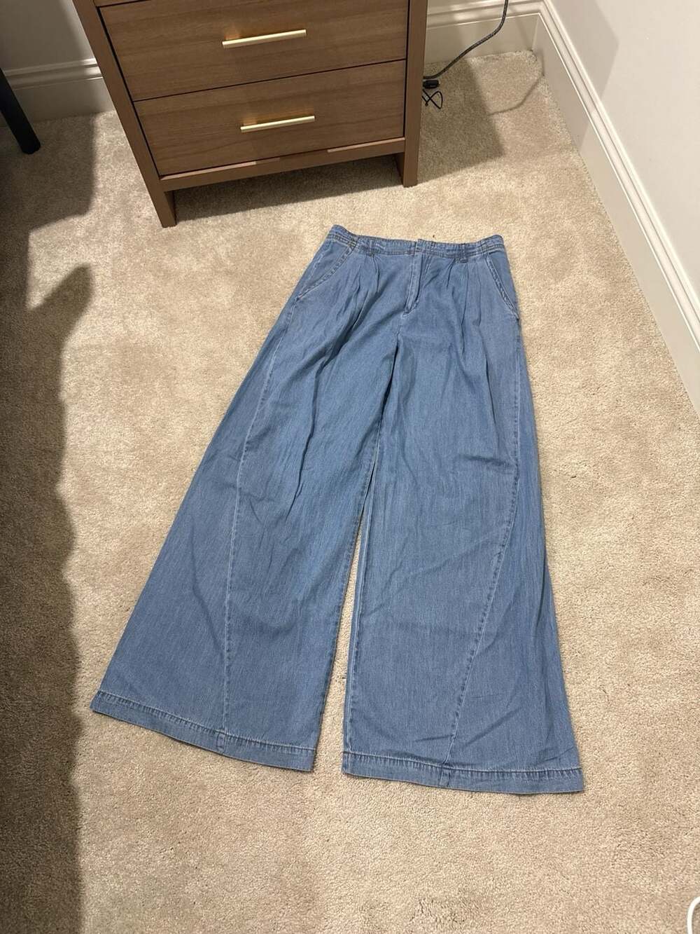 Steve Madden Starling - Light Wash Jeans - Pleated Wide-Leg Jeans - ,